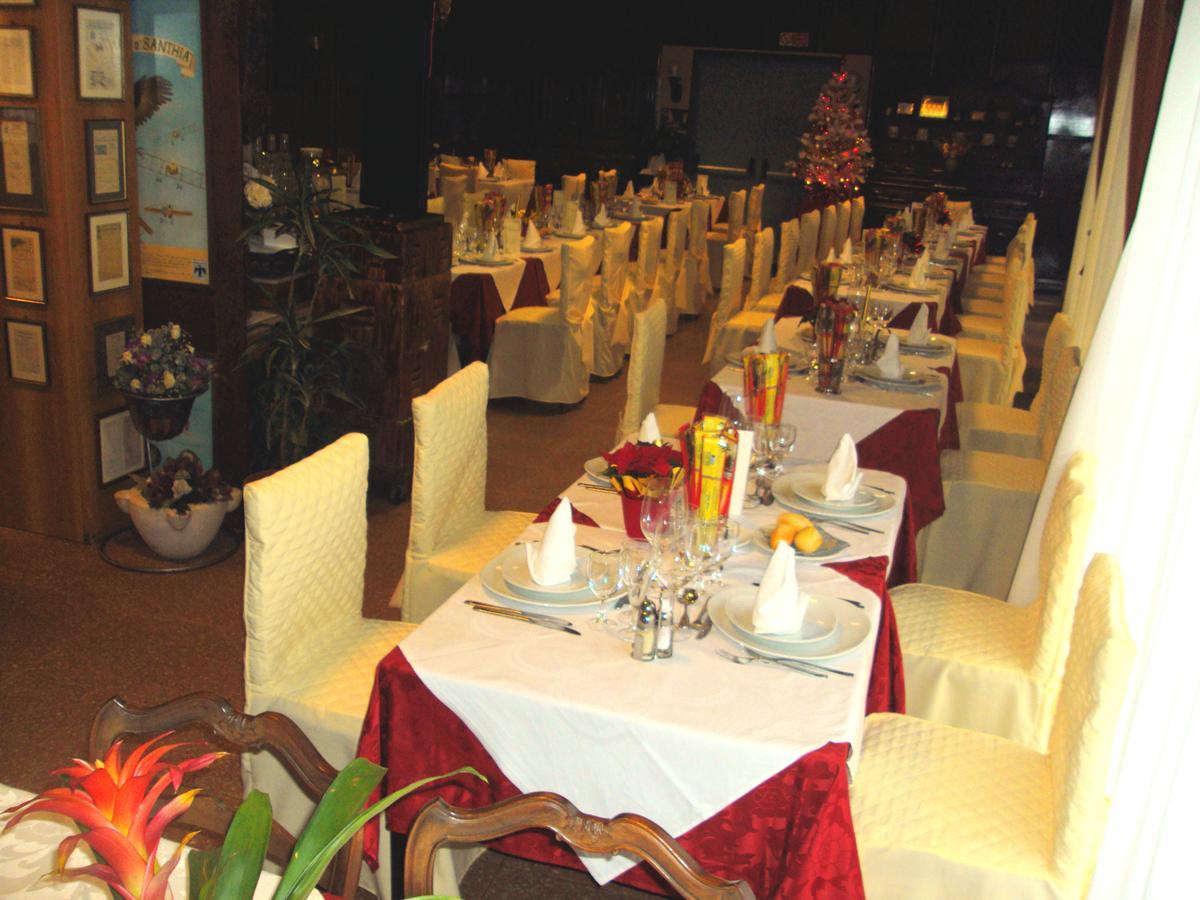 hotel ristorante vittoria Santhià Esterno foto