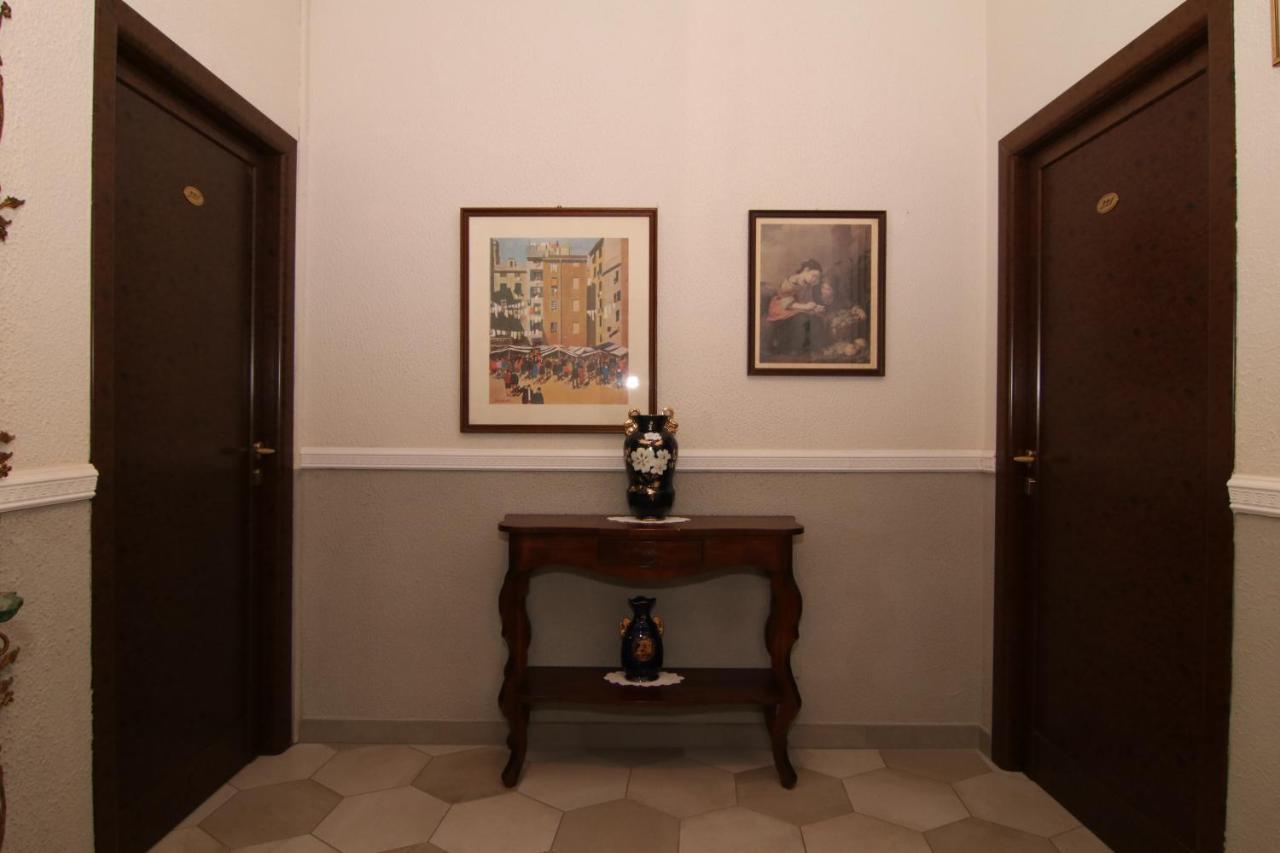 hotel ristorante vittoria Santhià Esterno foto